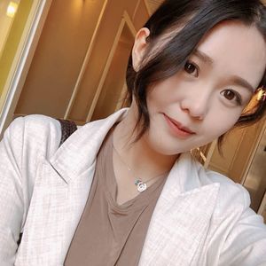 Meet your Posher, Jingyi